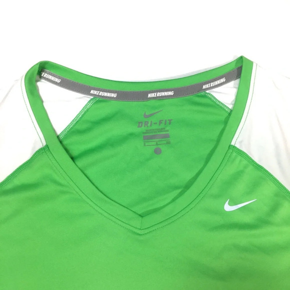 WS270 Womens Nike Running Miller Dri Fit Gym Shirt S - Picture 4 of 6